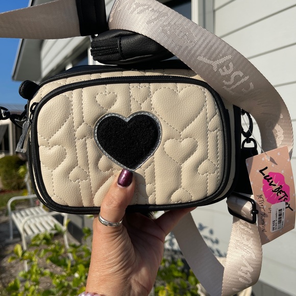 LUV BETSEY By Betsey J Cream and Black Quilted Crossbody Bag with Heart Design - Picture 3 of 12
